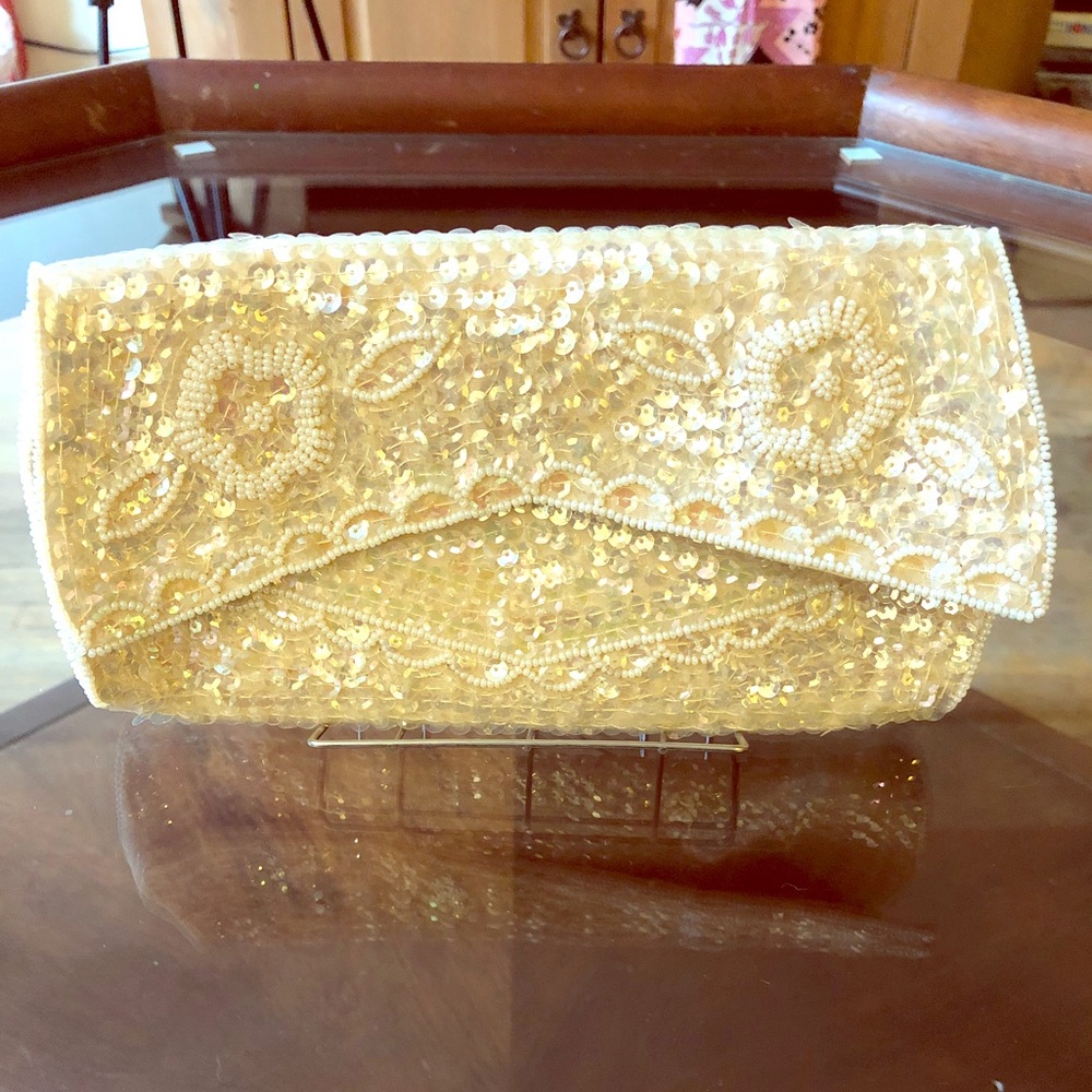 La Regale Clutch